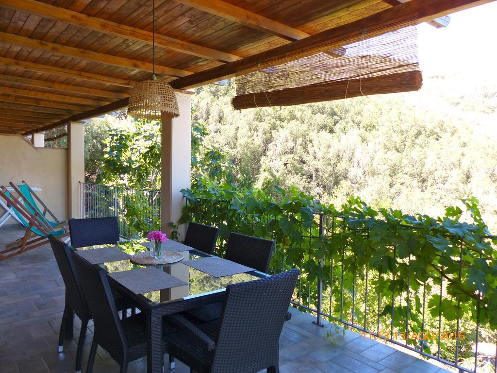 Villetta Ai Peri Nisporto Exterior photo